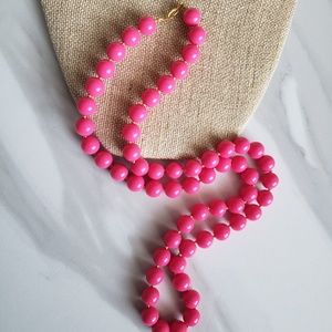 Bead necklace